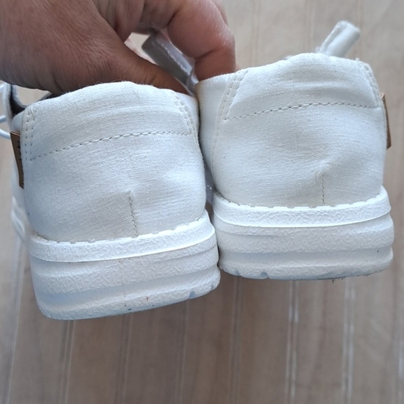 Hey Dude Chambray White Wendy Comfort Lightweight Causal Canvas Slip On - Picture 4 of 10